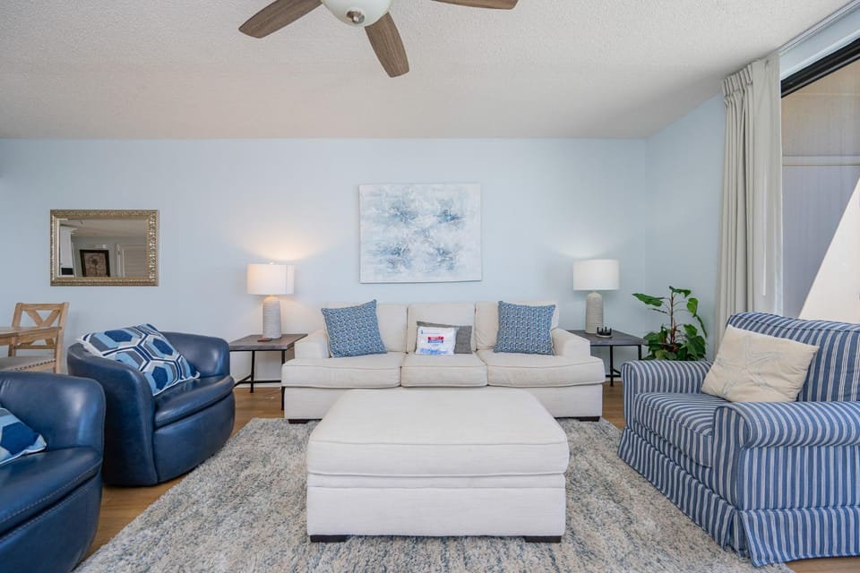 Phoenix X 1110 Apartment in Ono Island