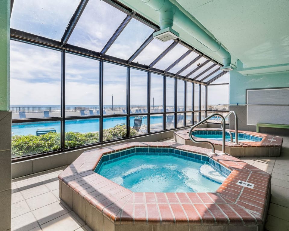 Phoenix X 1115 Apartment in Ono Island