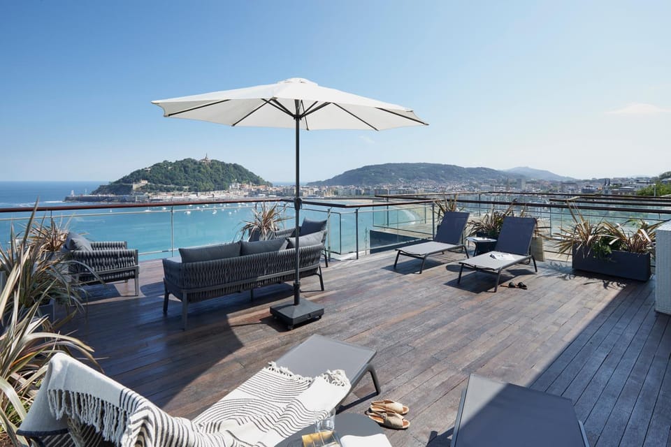 Balcony/Terrace, Sea view, sunbed