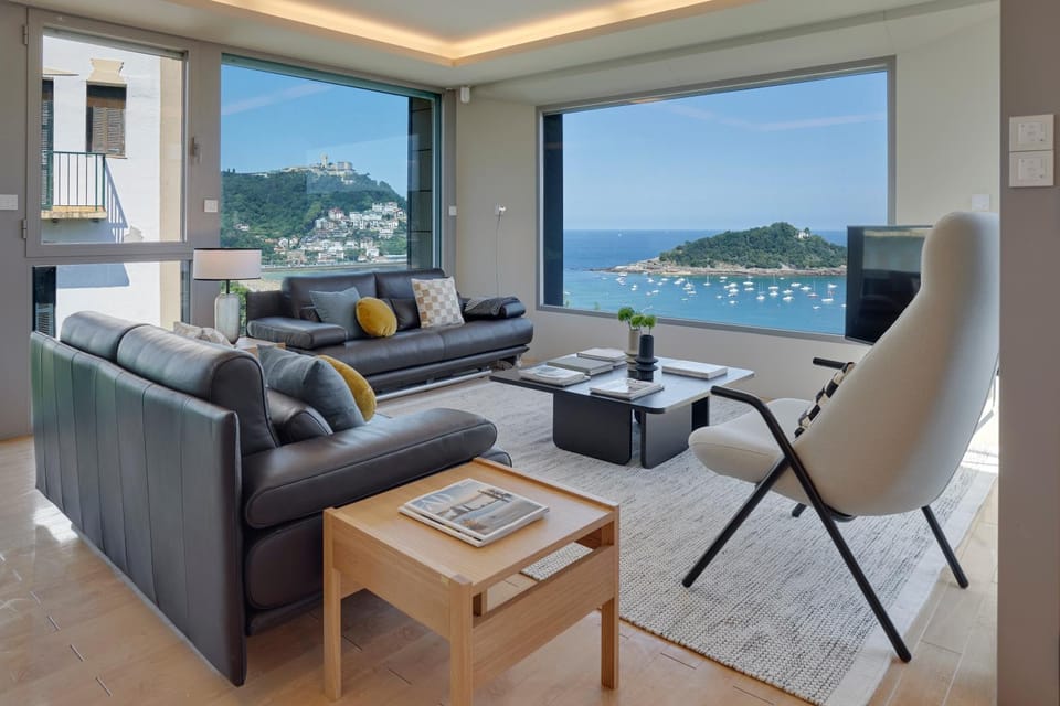 Living room, Sea view