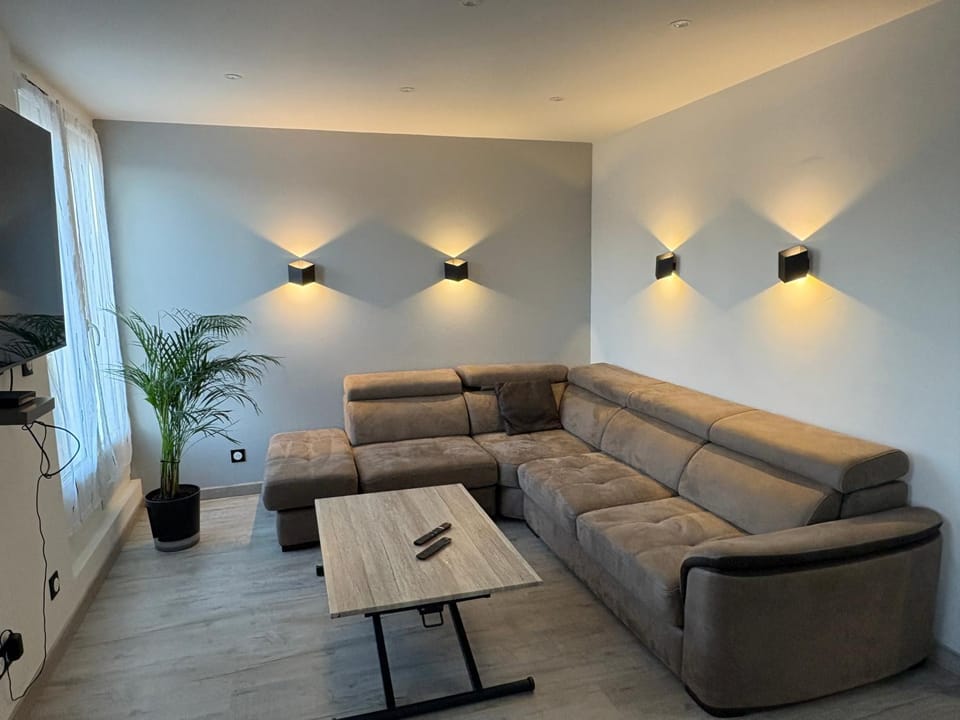 Living room, Seating area