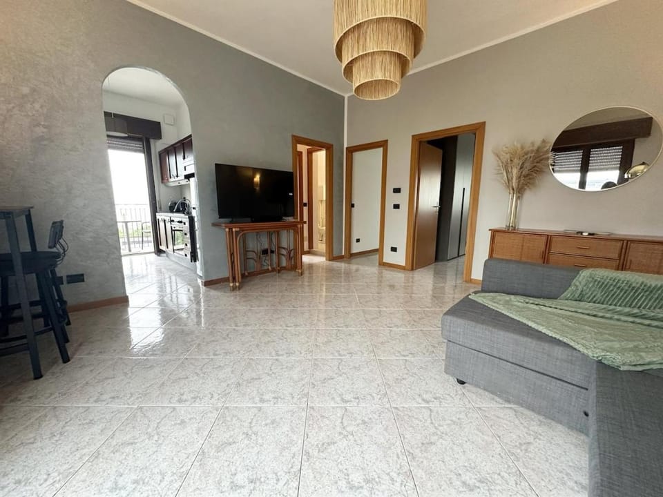 Vivere il Mare dall Attico - Spazioso Elegante e a Pochi Passi dalla Spiaggia - Garage Privato Apartment in Rimini