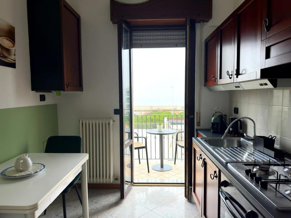 Vivere il Mare dall Attico - Spazioso Elegante e a Pochi Passi dalla Spiaggia - Garage Privato Apartment in Rimini