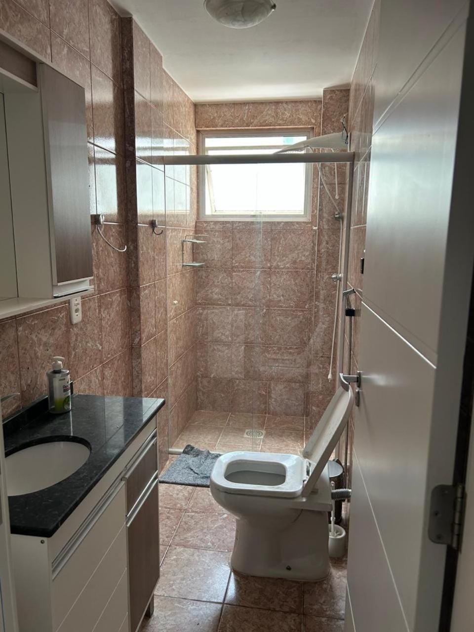 RESIDENCIAL MARLENE rua 2000 - CENTRO - BALNEARIO CAMBORIU Apartment in Camboriú