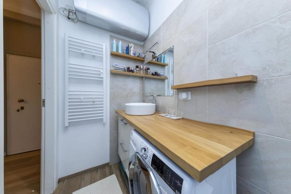 Comfort & Design a Milano Duomo 15 min Apartment in Milan