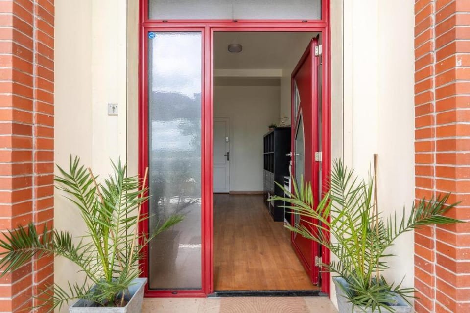 Le Domaine de la loire SPA 13pers Apartment in Blois