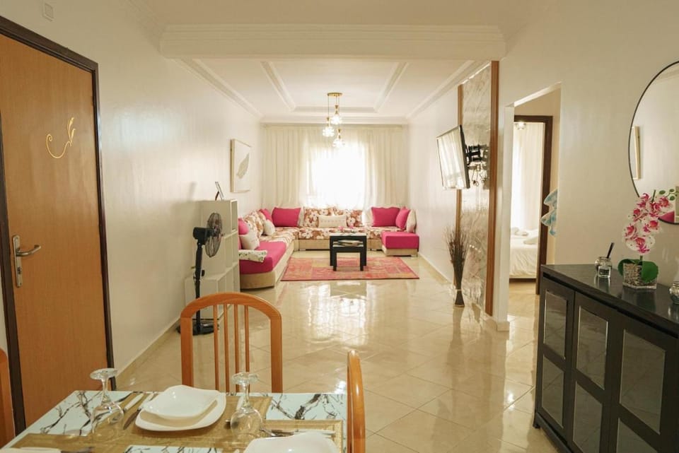 Modern Apartment, Well Located Apartment in Tangier
