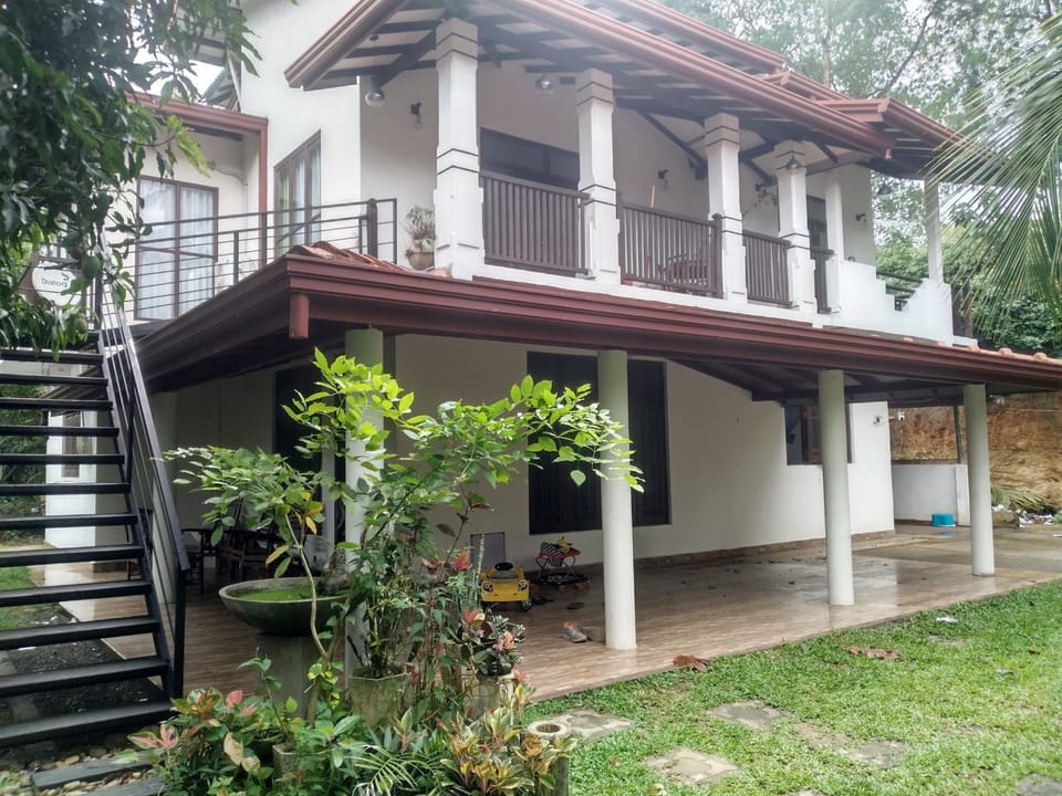 Orchids Nest Vila Tg Bed and Breakfast in Tangalle