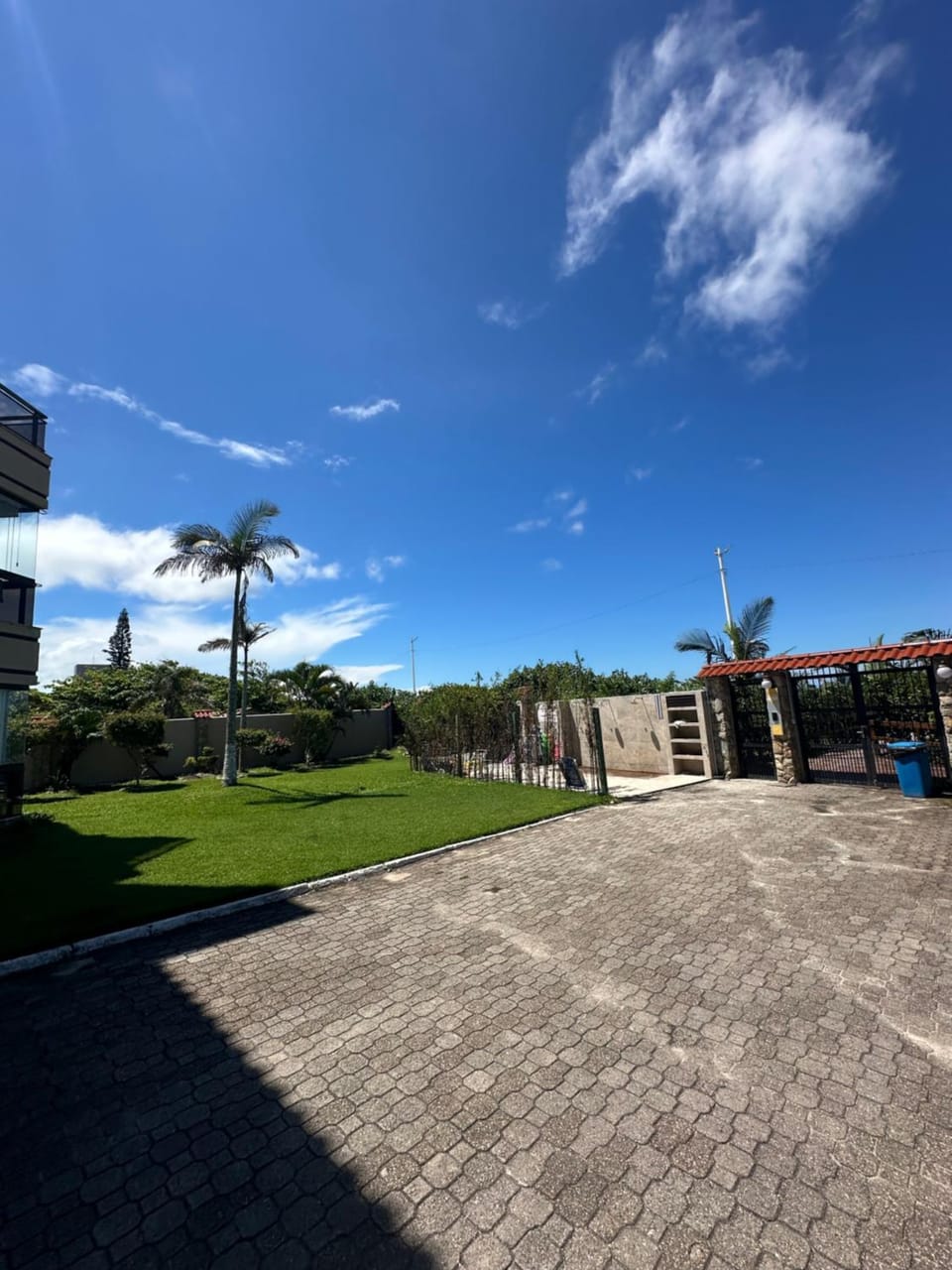Property building, Natural landscape