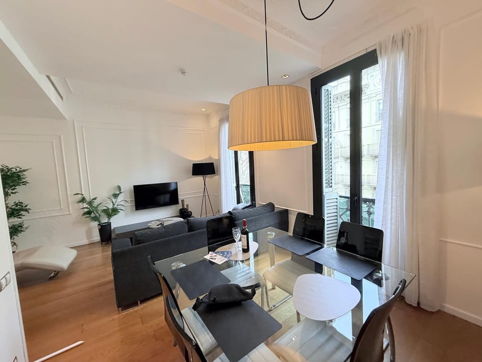 Communal lounge/ TV room, Living room, Dining area