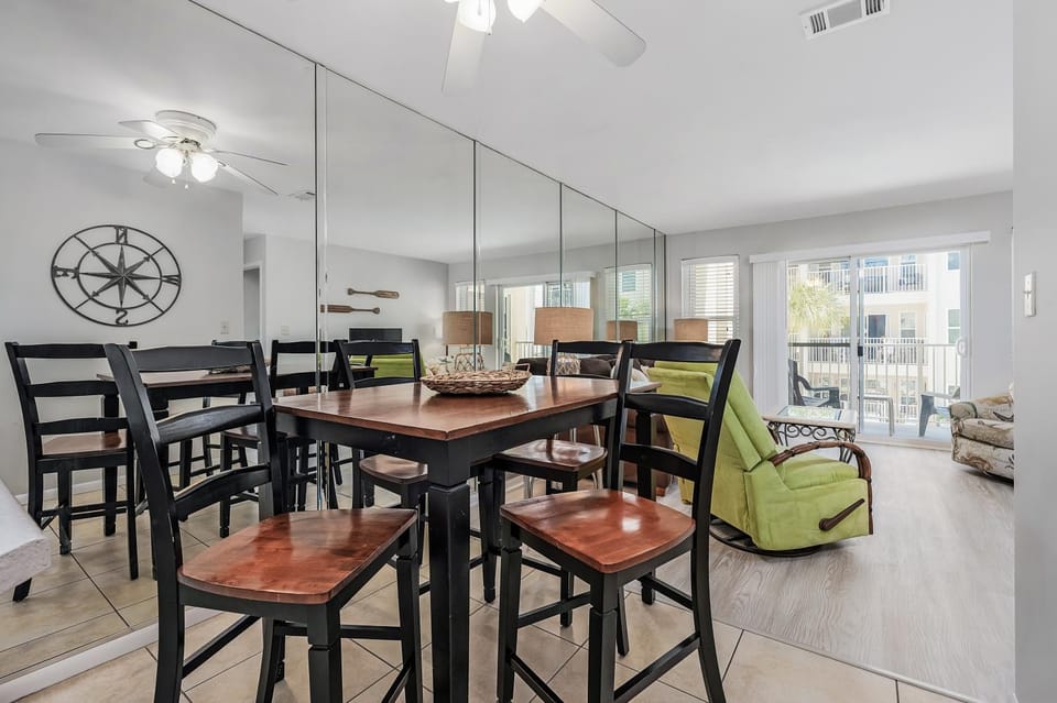 Poolside Villas 209 Apartment in Destin