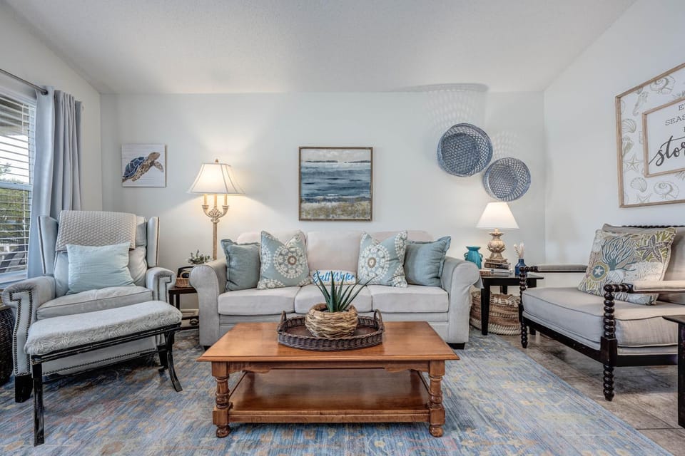 Sandi Toes Cottage at Maravilla House in Miramar Beach