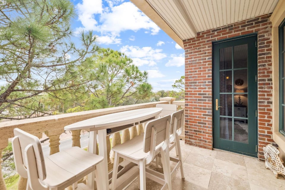 Balcony/Terrace, Dining area