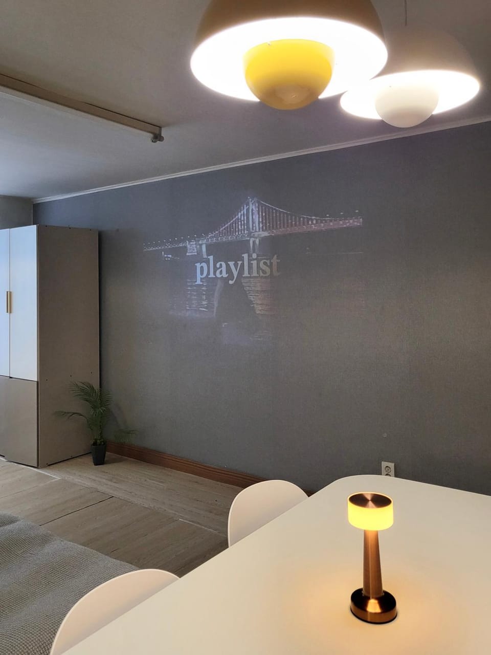 silver happy party Apartment in Seoul