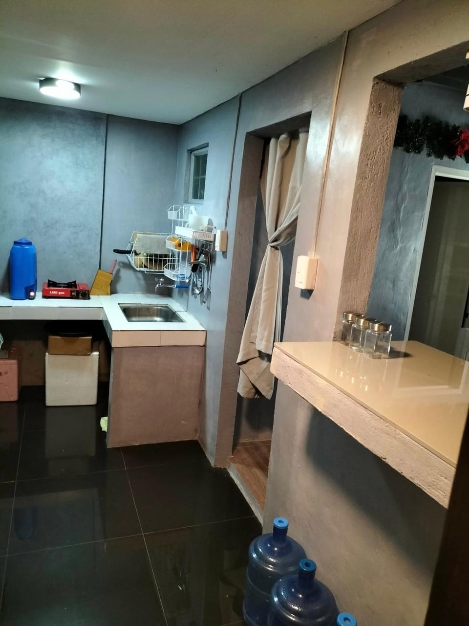 Kitchen or kitchenette, Street view, Quiet street view, microwave, minibar, stove