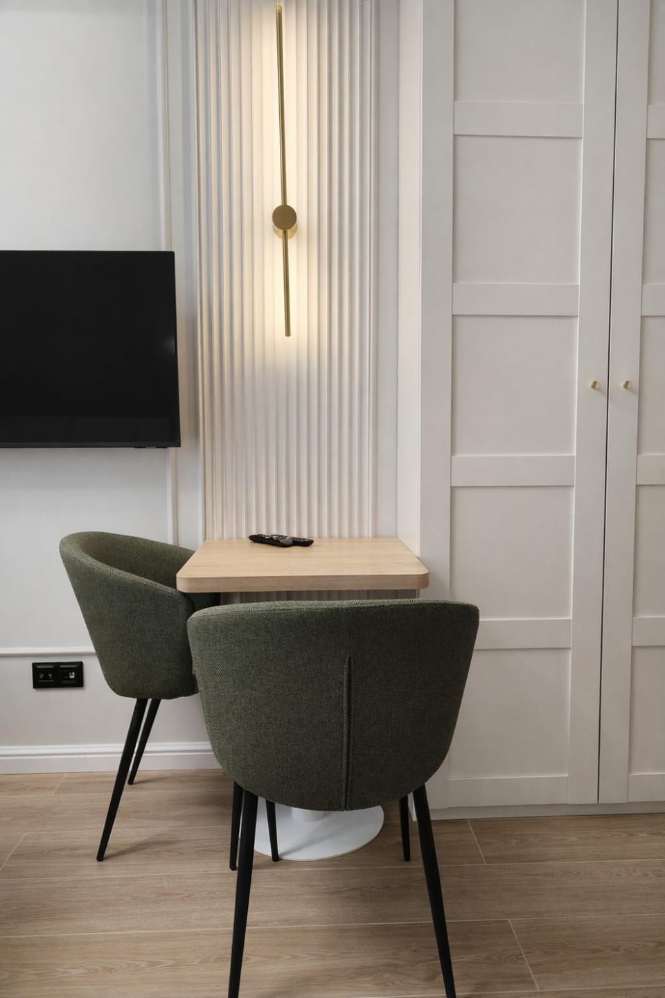 TV and multimedia, Dining area