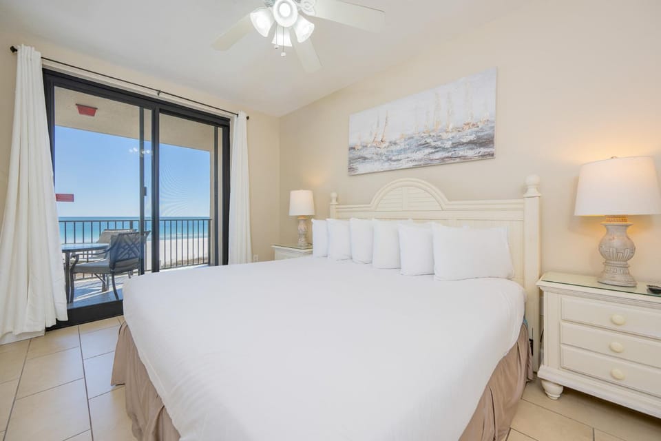 Phoenix X 312 Apartment in Ono Island
