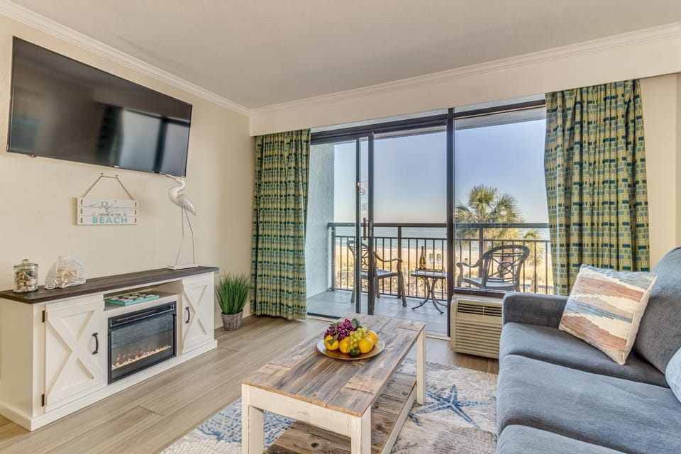 Panoramic 1BR Oceanfront View Suite CR229 Apartment in Myrtle Beach