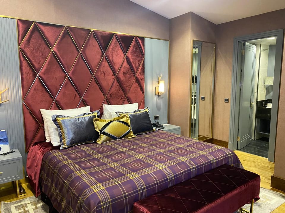 Bed, Bedroom