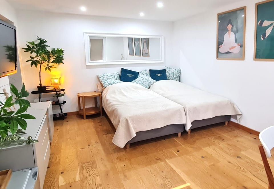 Apartament Tęczowy Tukan Apartment in Pomeranian Voivodeship