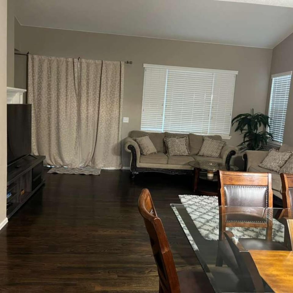 Kitchen or kitchenette, Living room, Seating area