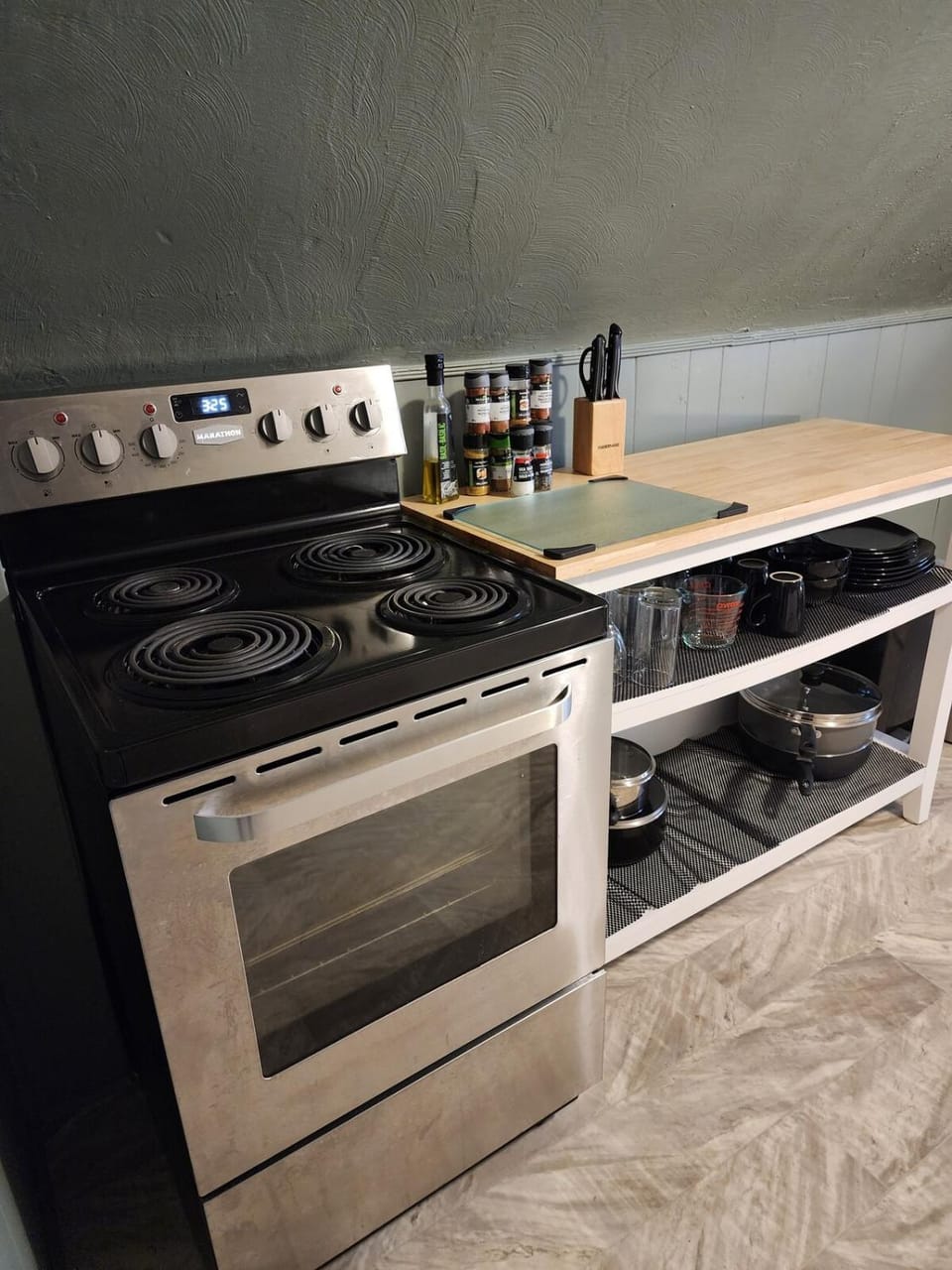 Kitchen or kitchenette, stove