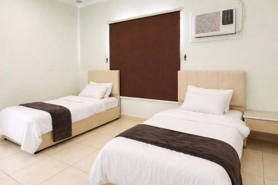 Bed, TV and multimedia, Photo of the whole room, Bedroom, air conditioner