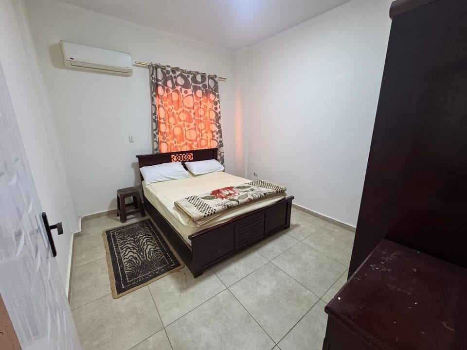 Bed, Bedroom, air conditioner