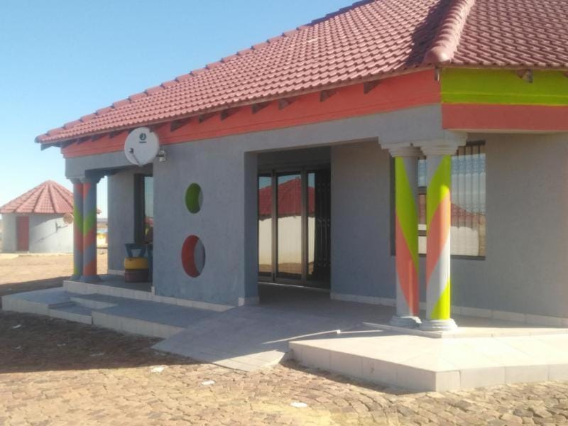 Bafokeng Palace Farm Stay in Gauteng