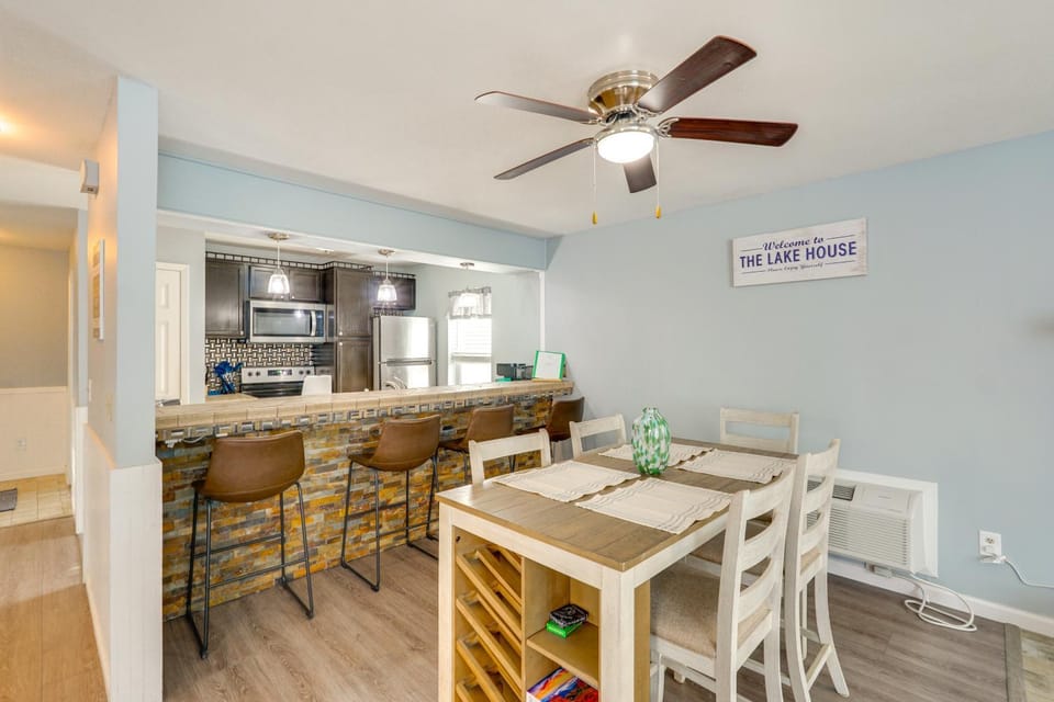 Lake Resort Access & On-Site Pool! Ozarks Getaway House in Lake of the Ozarks