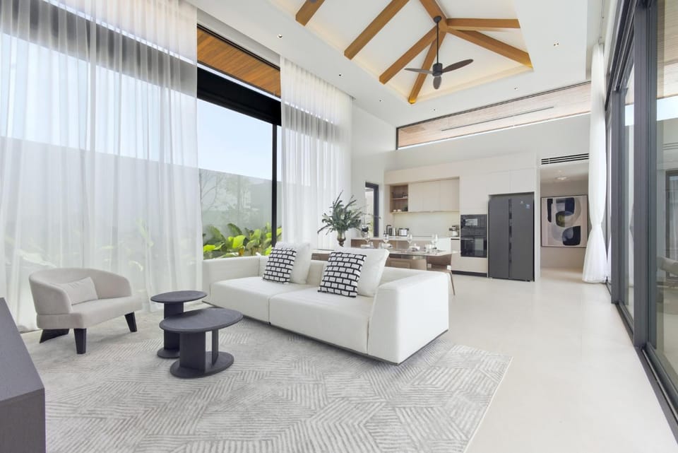 Living room, Seating area, Dining area
