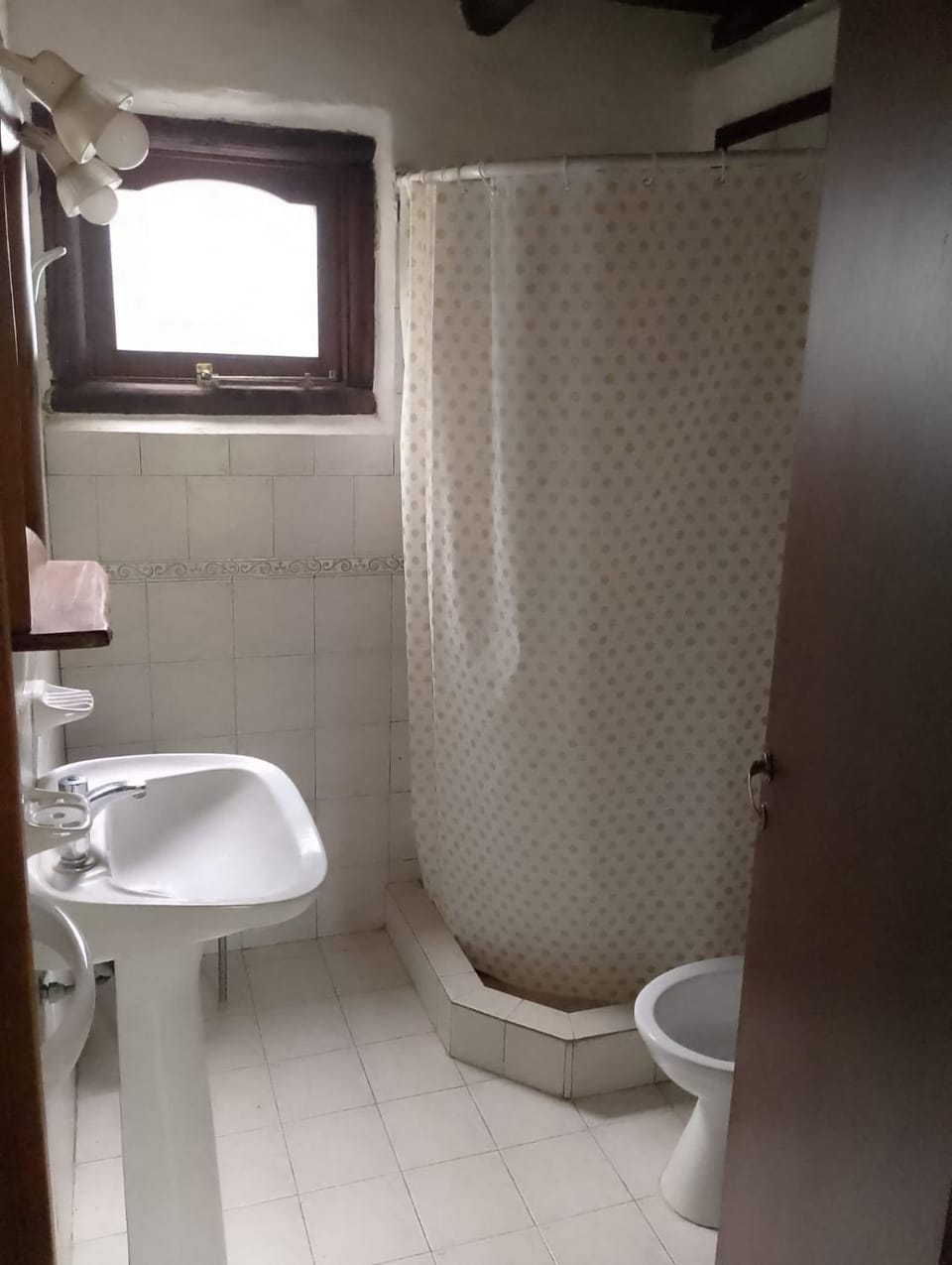 Shower, Toilet, bidet