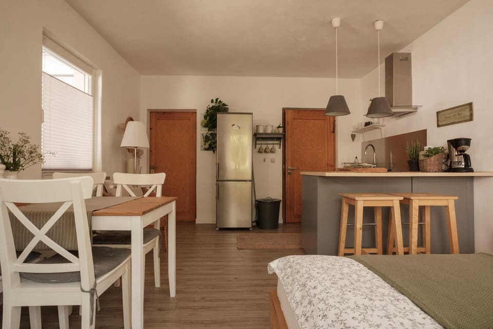 Kitchen or kitchenette, Living room, Dining area