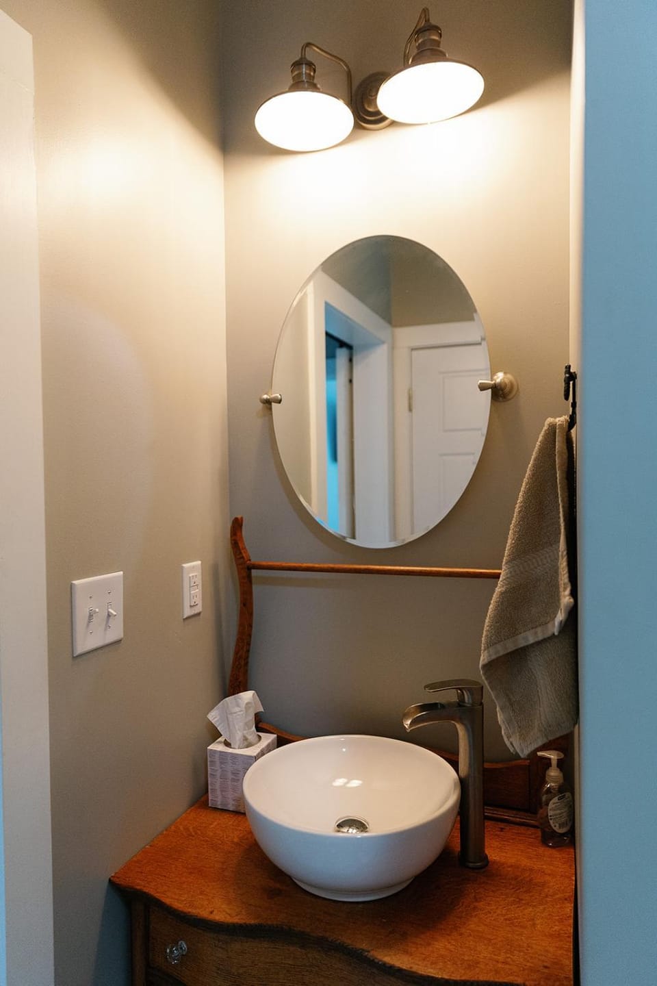 "Deer Creek Lodge" - Secluded Bourbon Trail Stay House in Lawrenceburg