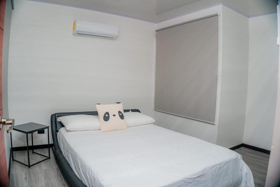 Villa Vet Stylish 3BR Home - New Build - Perfect for families House in La Fortuna