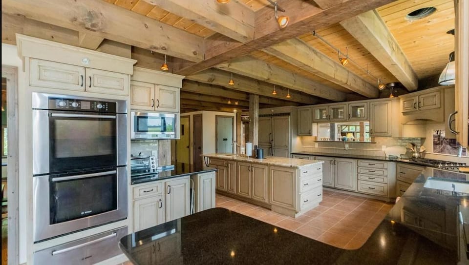 Moonrise Rest A Historic Mohawk Valley Retreat Villa in Saratoga