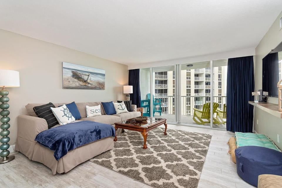 Shoreline Towers #2083 Apartment in Destin