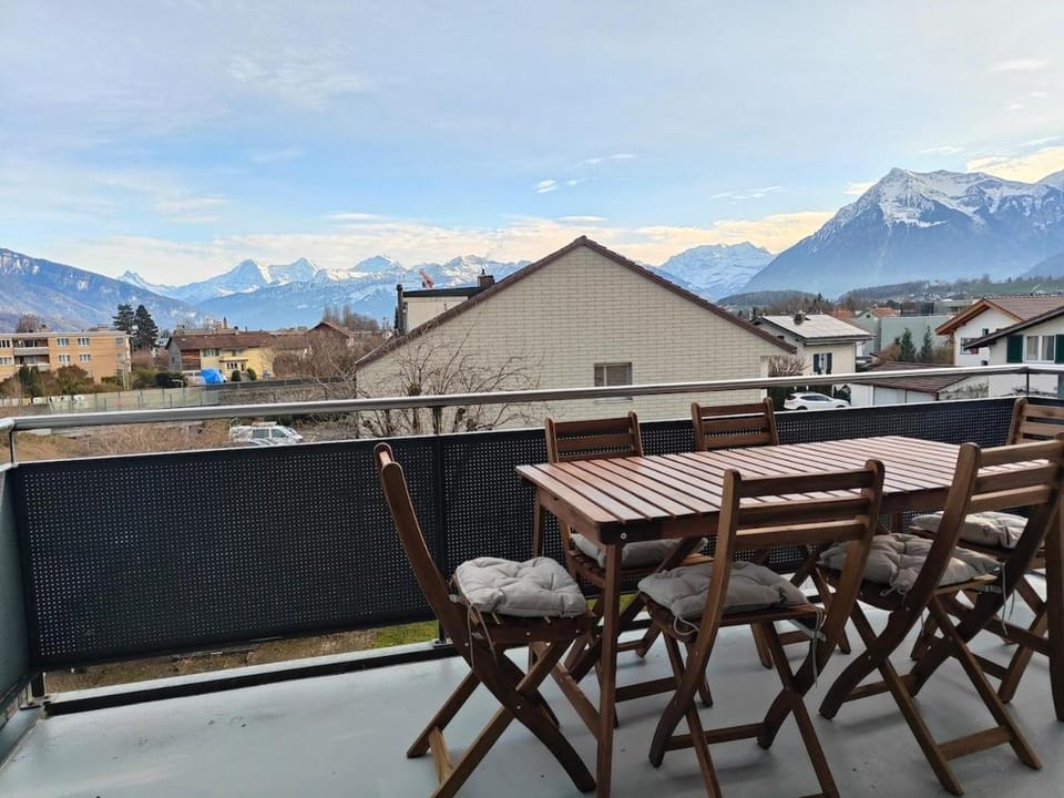 Thun Mountain View Stay – Central & Quiet Apartment in Canton of Bern (Region)