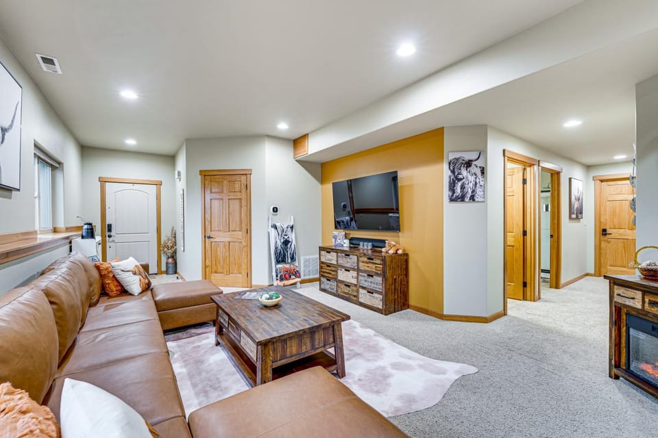 Near Ferry, Shops and Eats! Anacortes Townhome House in Anacortes