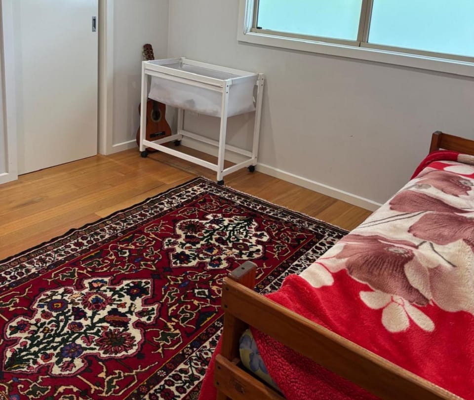 Cozy 2BDR Ivanhoe Unit with Modern Amenities Apartment in Melbourne