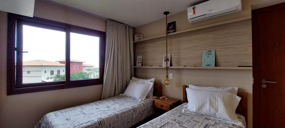 Bed, Photo of the whole room, Bedroom, air conditioner