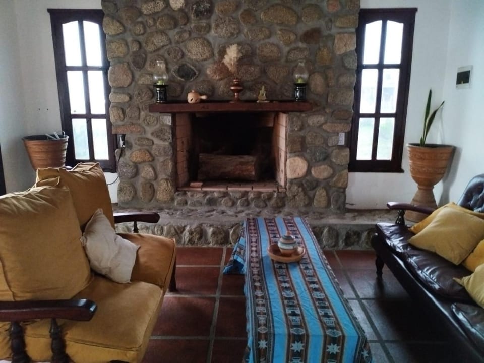 Habitaciones La Apacheta - El Mollar Country House in Tucumán Province, Argentina