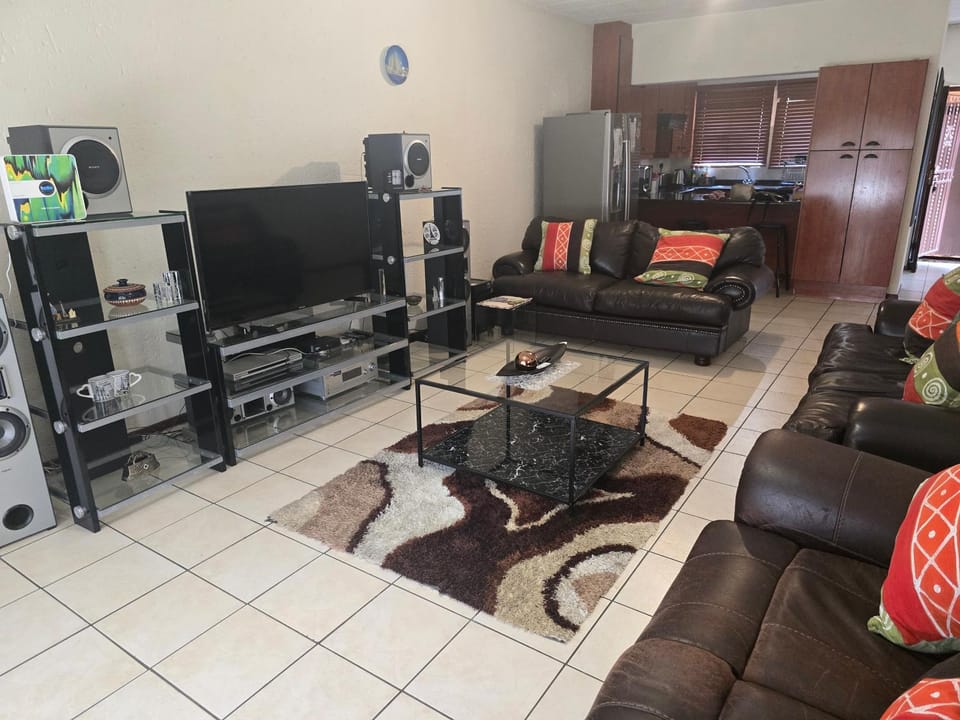 Shingara Sands Apartment in Sandton
