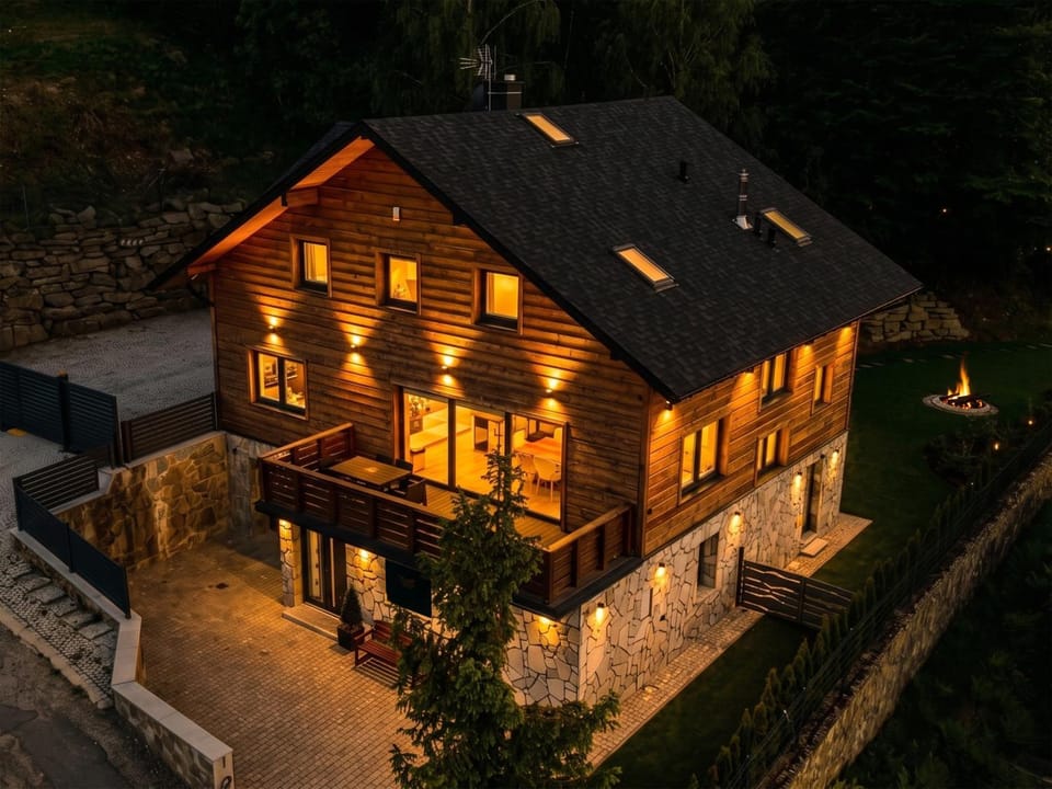 Property building, Natural landscape, BBQ facilities, Garden, Balcony/Terrace, Logo/Certificate/Sign