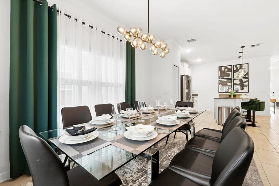 Private Family Oasis in ChampionsGate House in Four Corners