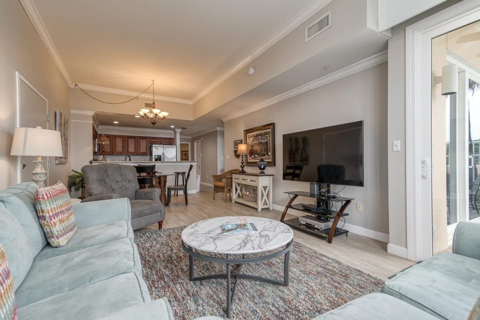 The Inn At Crystal Beach #103b Apartment in Destin