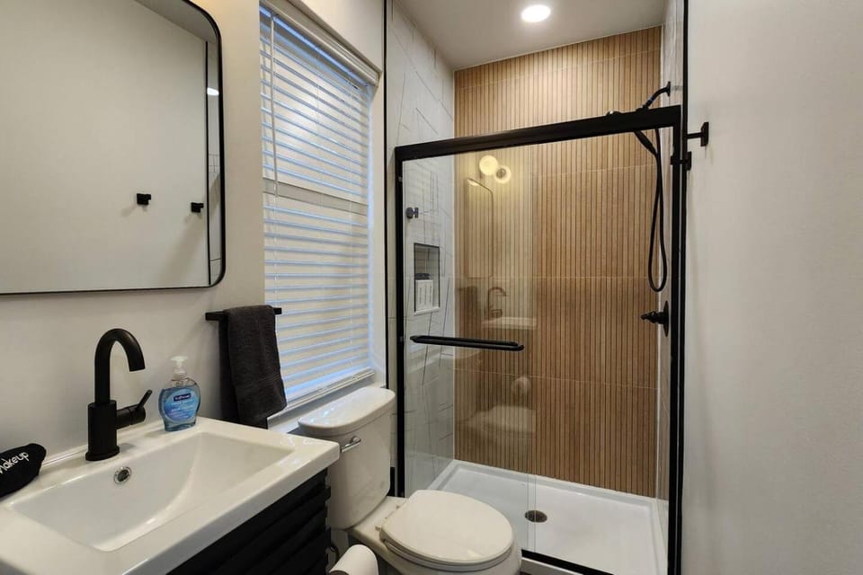The Row House- Modern, Stylish and Newly Updated! Apartment in Atlantic City