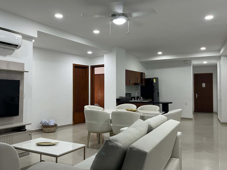 New apartment with a beautiful view 2002 By Huespedia Apartment in Cartagena