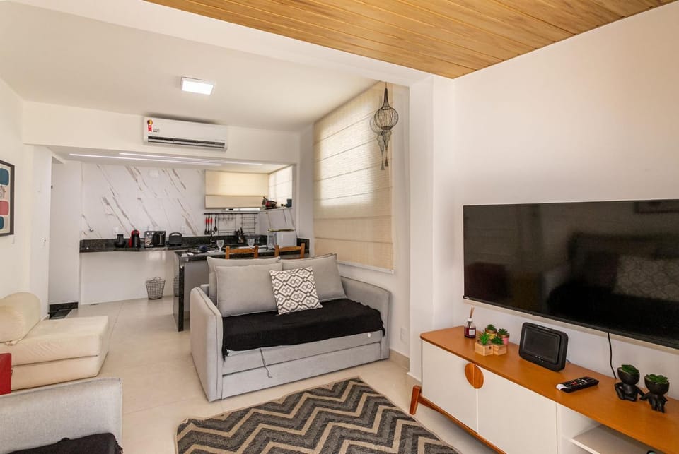 Communal lounge/ TV room, Living room, Dining area