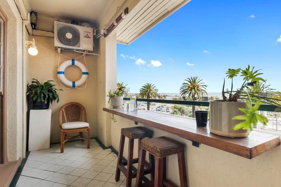 View (from property/room), Balcony/Terrace, air conditioner